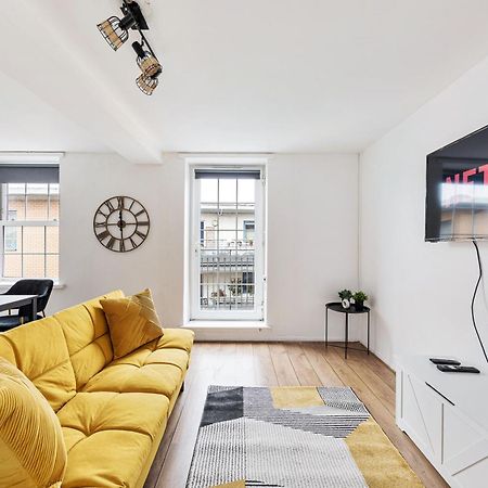 Sleek Shoreditch Hideout - 2 Bed Gem With Balcony In Central Лондон Экстерьер фото
